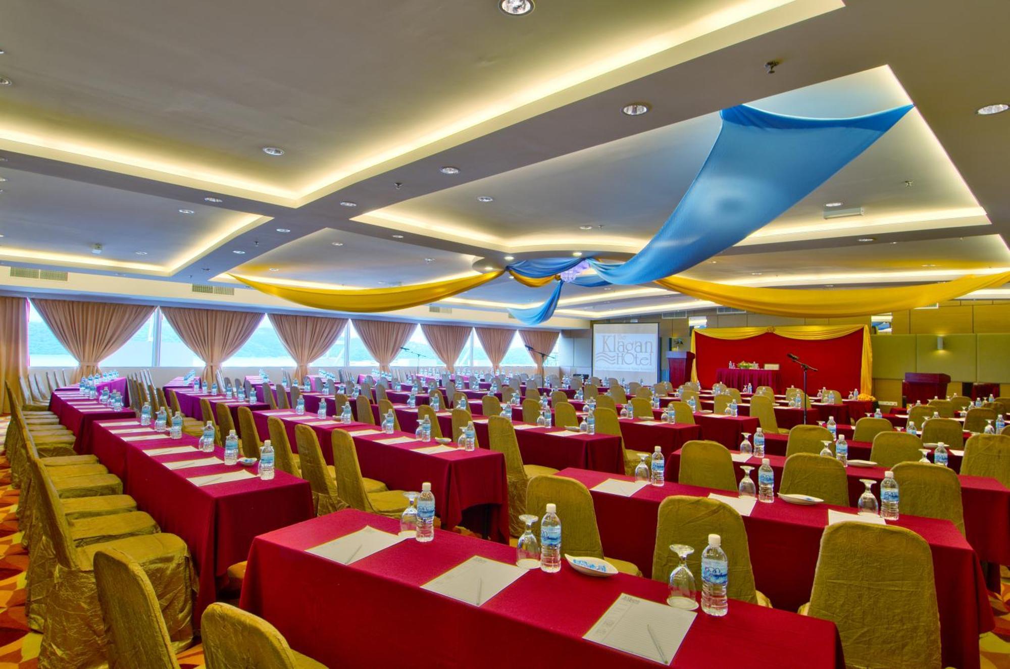 The Klagan Hotel Kota Kinabalu Bagian luar foto